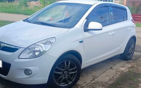 Hyundai i20 IB рестайлинг, 2010 год, 600 000 рублей, 9 фотография