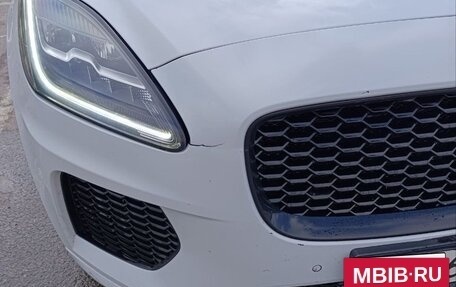 Jaguar E-Pace, 2018 год, 2 990 000 рублей, 9 фотография