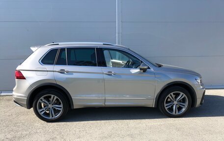 Volkswagen Tiguan II, 2020 год, 3 354 000 рублей, 5 фотография