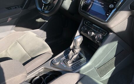 Volkswagen Tiguan II, 2020 год, 3 354 000 рублей, 19 фотография