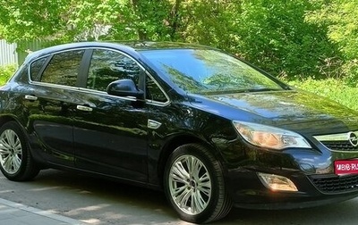Opel Astra J, 2010 год, 650 000 рублей, 1 фотография