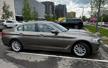 BMW 5 серия, 2018 год, 3 599 000 рублей, 2 фотография