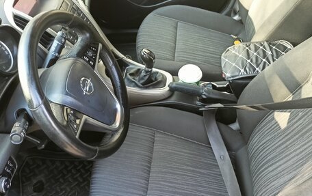 Opel Astra J, 2010 год, 650 000 рублей, 6 фотография