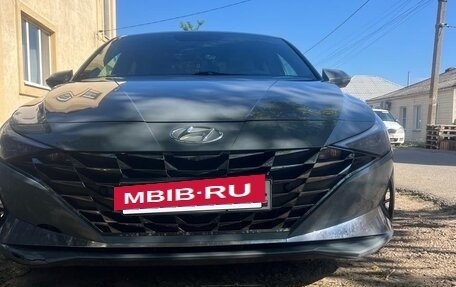 Hyundai Elantra, 2021 год, 2 100 000 рублей, 11 фотография