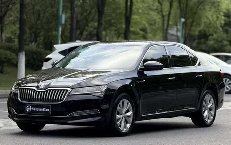 Skoda Superb III рестайлинг, 2020 год, 2 120 000 рублей, 6 фотография