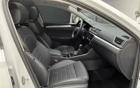 Skoda Superb III рестайлинг, 2022 год, 2 127 000 рублей, 6 фотография