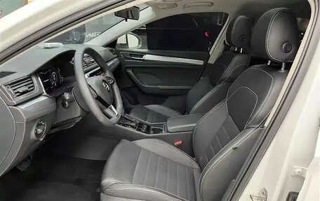 Skoda Superb III рестайлинг, 2022 год, 2 127 000 рублей, 5 фотография