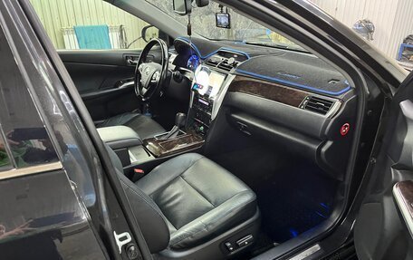 Toyota Camry, 2018 год, 2 600 000 рублей, 4 фотография