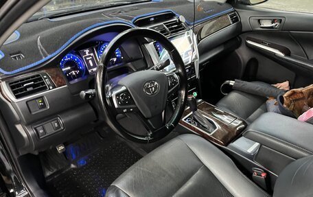 Toyota Camry, 2018 год, 2 600 000 рублей, 9 фотография