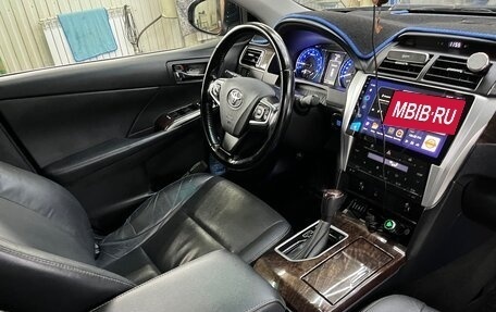 Toyota Camry, 2018 год, 2 600 000 рублей, 6 фотография