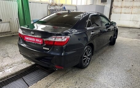 Toyota Camry, 2018 год, 2 600 000 рублей, 3 фотография