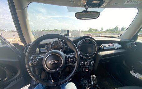 MINI Hatch, 2018 год, 1 979 000 рублей, 2 фотография