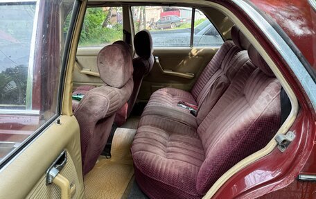 Mercedes-Benz W123, 1983 год, 400 000 рублей, 2 фотография