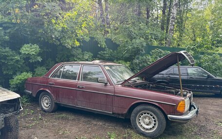 Mercedes-Benz W123, 1983 год, 400 000 рублей, 4 фотография