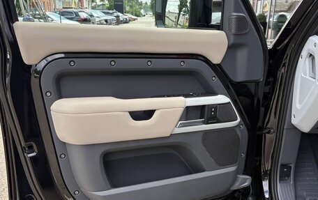 Land Rover Defender II, 2023 год, 13 500 000 рублей, 17 фотография