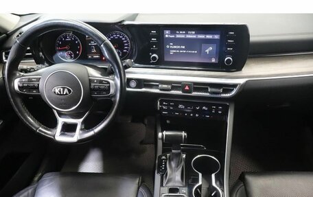 KIA K5, 2021 год, 2 121 000 рублей, 9 фотография