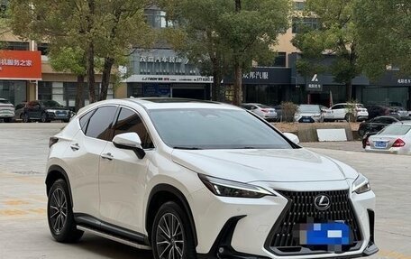 Lexus NX, 2022 год, 3 995 000 рублей, 2 фотография