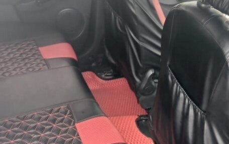 Renault Logan II, 2018 год, 620 000 рублей, 7 фотография