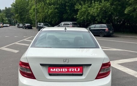 Mercedes-Benz C-Класс, 2010 год, 1 350 000 рублей, 2 фотография