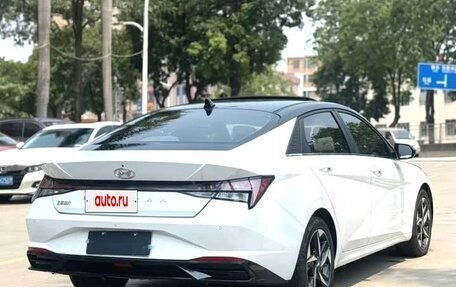 Hyundai Elantra, 2022 год, 1 275 100 рублей, 2 фотография