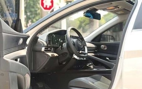 Hyundai Elantra, 2022 год, 1 275 100 рублей, 7 фотография