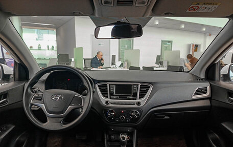 Hyundai Solaris II рестайлинг, 2019 год, 1 274 000 рублей, 18 фотография