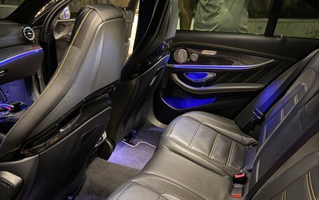Mercedes-Benz E-Класс AMG, 2018 год, 9 000 000 рублей, 5 фотография