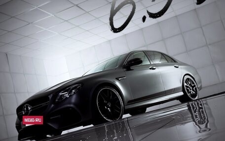 Mercedes-Benz E-Класс AMG, 2018 год, 9 000 000 рублей, 18 фотография