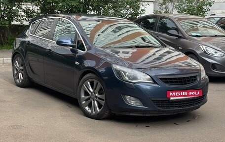 Opel Astra J, 2011 год, 849 000 рублей, 2 фотография