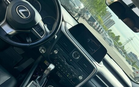 Lexus RX IV рестайлинг, 2020 год, 4 400 000 рублей, 8 фотография