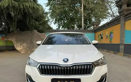 Skoda Rapid II, 2020 год, 1 415 000 рублей, 3 фотография