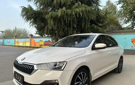 Skoda Rapid II, 2020 год, 1 415 000 рублей, 2 фотография