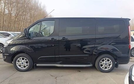 Ford Tourneo Custom I рестайлинг, 2021 год, 2 385 000 рублей, 2 фотография