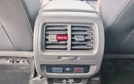 Volkswagen Touran III, 2021 год, 1 749 000 рублей, 13 фотография