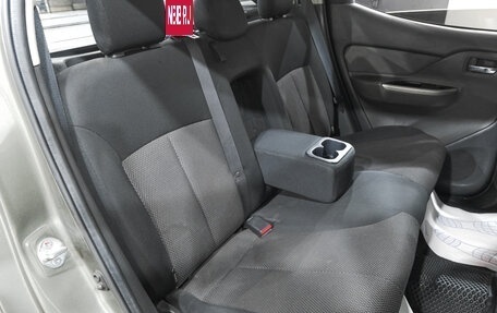 Mitsubishi L200 IV рестайлинг, 2015 год, 1 989 000 рублей, 21 фотография
