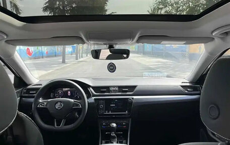 Skoda Superb III рестайлинг, 2022 год, 2 150 000 рублей, 6 фотография