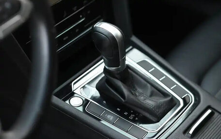 Volkswagen Passat B8 рестайлинг, 2021 год, 2 112 000 рублей, 11 фотография