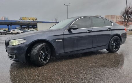 BMW 5 серия, 2014 год, 1 800 000 рублей, 4 фотография