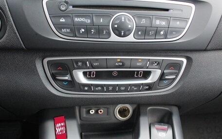 Renault Scenic III, 2011 год, 870 000 рублей, 7 фотография