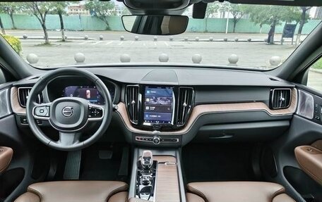 Volvo XC60 II, 2022 год, 3 124 000 рублей, 7 фотография