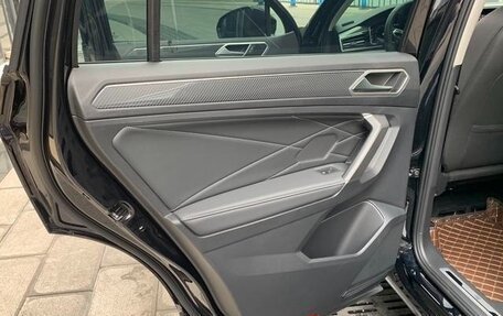 Volkswagen Tiguan II, 2022 год, 2 775 000 рублей, 15 фотография