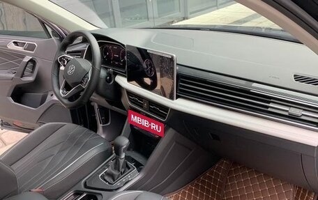 Volkswagen Tiguan II, 2022 год, 2 775 000 рублей, 10 фотография