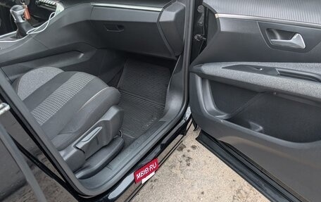 Peugeot 3008 II, 2020 год, 1 800 000 рублей, 10 фотография