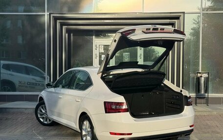 Skoda Superb III рестайлинг, 2019 год, 2 799 000 рублей, 4 фотография
