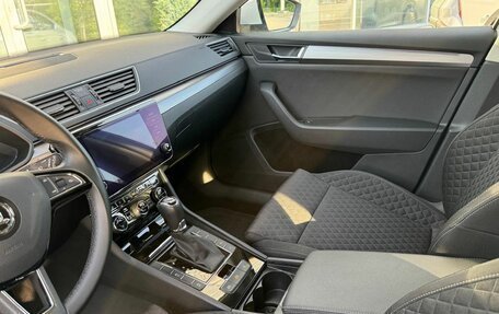 Skoda Superb III рестайлинг, 2019 год, 2 799 000 рублей, 16 фотография