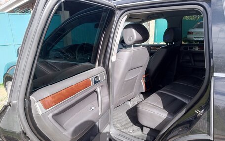 Volkswagen Touareg III, 2006 год, 800 000 рублей, 11 фотография