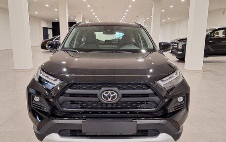 Toyota RAV4, 2024 год, 3 900 000 рублей, 4 фотография
