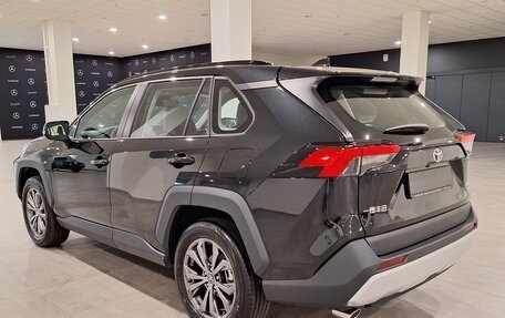 Toyota RAV4, 2024 год, 3 900 000 рублей, 7 фотография