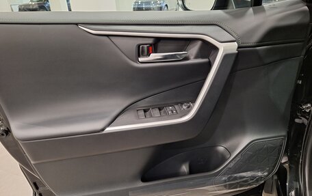 Toyota RAV4, 2024 год, 3 900 000 рублей, 23 фотография