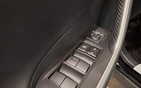 Toyota RAV4, 2024 год, 3 900 000 рублей, 25 фотография